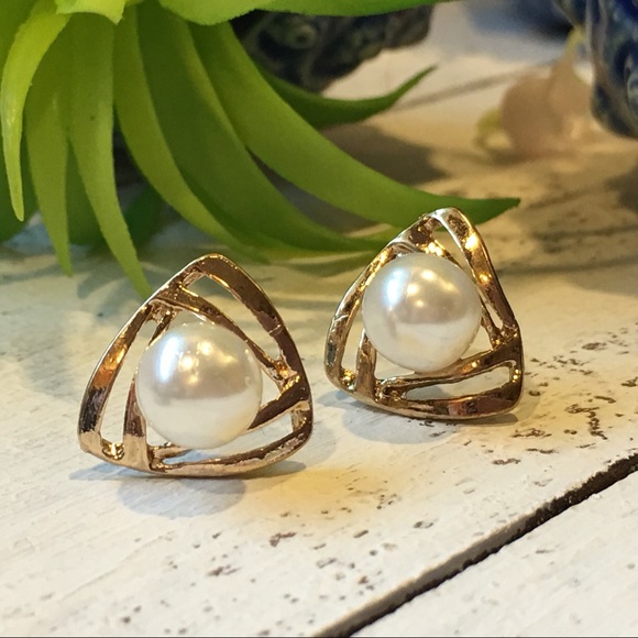 Triangle Faux Pearl Earrings - Picture 2 of 7
